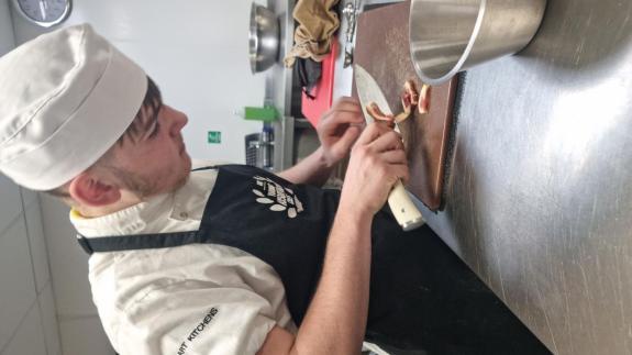 The Comet: Hospitality and Catering student at North Herts College The Comet: Hospitality and Catering student at North Herts College