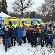 Convoy4Ukraine buys ambulances and 4x4 vehicles to transport aid to Ukraine.