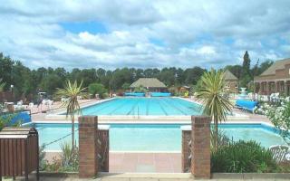 Hitchin Outdoor Pool will remain open until September 19