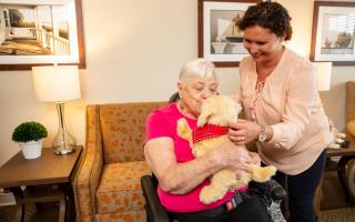 Oak Manor care home in Shefford is using robotic animals to give comfort to its elderly residents.